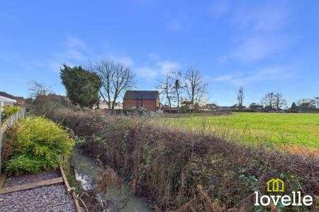 2 bedroom Semi-detached house for sale in East End Road, Kingston upon Hull, HU12