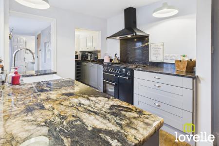 2 bedroom Semi-detached house for sale in East End Road, Kingston upon Hull, HU12