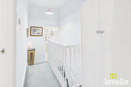 2 bedroom Semi-detached house for sale in East End Road, Kingston upon Hull, HU12