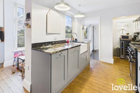 2 bedroom Semi-detached house for sale in East End Road, Kingston upon Hull, HU12