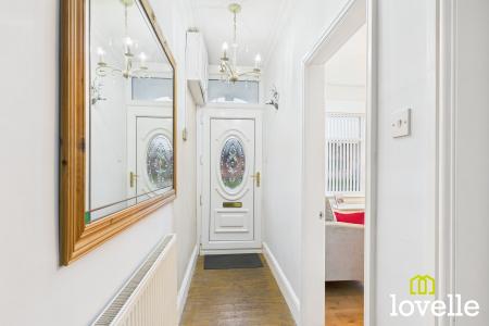 2 bedroom Semi-detached house for sale in East End Road, Kingston upon Hull, HU12