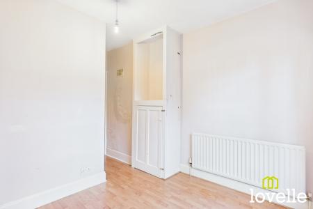 3 bedroom Terraced House for sale in Hutt Street, Kingston upon Hull, HU3