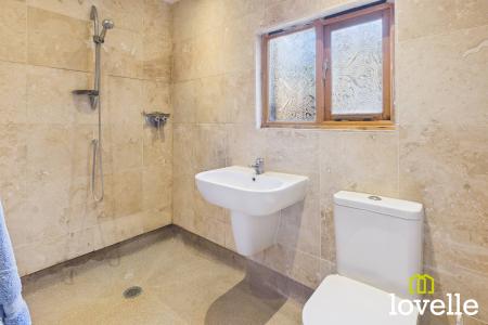 3 bedroom Terraced House for sale in Hutt Street, Kingston upon Hull, HU3