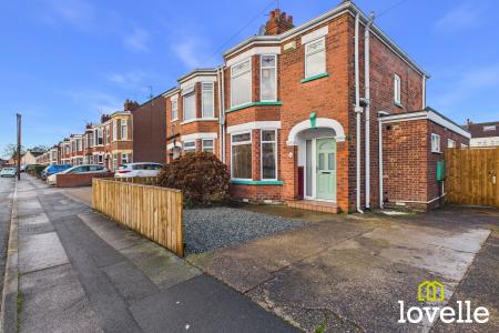 3 bedroom Semi-detached house for sale in Savery Street, Kingston upon Hull, HU9