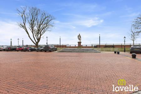 1 bedroom Flat for sale in Wellington Street, Kingston upon Hull, HU1