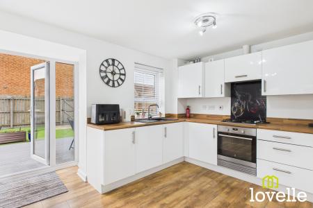 3 bedroom Semi-detached house for sale in Simpson Avenue, Kingston upon Hull, HU8