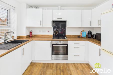 3 bedroom Semi-detached house for sale in Simpson Avenue, Kingston upon Hull, HU8