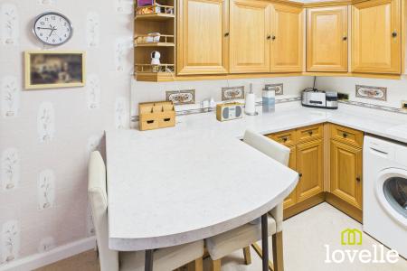 2 bedroom Bungalow for sale in Stonesdale, Kingston upon Hull, HU7