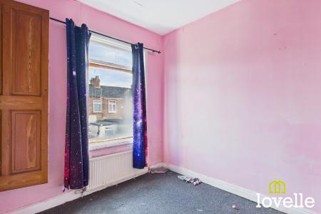 2 bedroom End of terrace house for sale in Dorset Street, Kingston upon Hull, HU4
