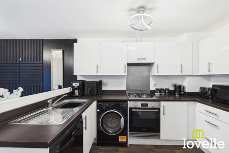 4 bedroom Semi-detached house for sale in Primrose Way, Kingswood, Hull, HU7