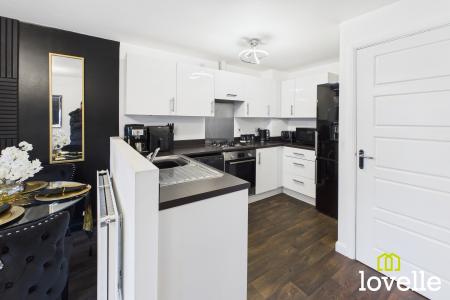 4 bedroom Semi-detached house for sale in Primrose Way, Kingswood, Hull, HU7