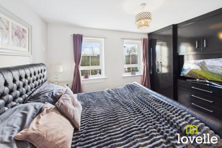 4 bedroom Semi-detached house for sale in Primrose Way, Kingswood, Hull, HU7