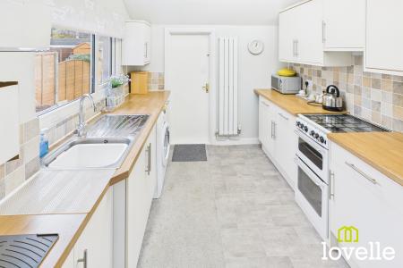 3 bedroom Terraced House for sale in Etherington Road, Kingston upon Hull, HU6