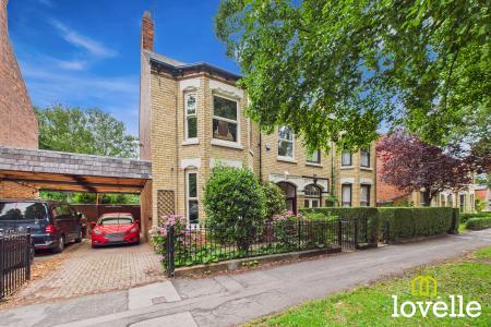 5 bedroom Semi-detached house for sale in Marlborough Avenue, Kingston upon Hull, HU5