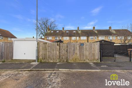 2 bedroom Terraced House for sale in Ormesby Walk, Hull, HU5