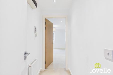 2 bedroom Flat for sale in South Lane, Hessle, East Riding of Yorkshire, HU13