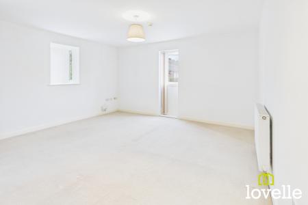 2 bedroom Flat for sale in South Lane, Hessle, East Riding of Yorkshire, HU13