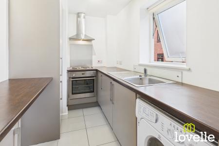 2 bedroom Flat for sale in South Lane, Hessle, East Riding of Yorkshire, HU13