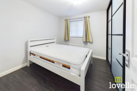 2 bedroom Apartment for sale in St Marys Close, Hessle, East Riding of Yorkshire, HU13