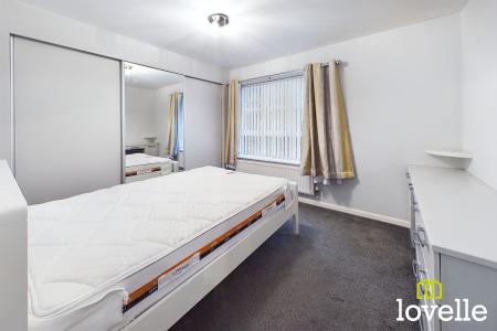 2 bedroom Apartment for sale in St Marys Close, Hessle, East Riding of Yorkshire, HU13
