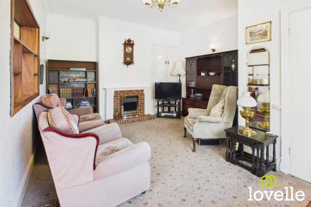 3 bedroom Semi-detached house for sale in Swanland Road, Hessle, East Riding of Yorkshire, HU13