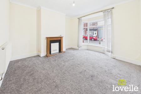 2 bedroom Terraced House to let in Endymion Street, Kingston upon Hull, HU8