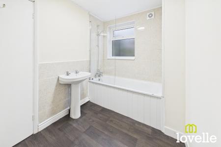 2 bedroom Terraced House to let in Endymion Street, Kingston upon Hull, HU8