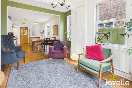 5 bedroom Terraced House for sale in Marlborough Avenue, Kingston upon Hull, HU5