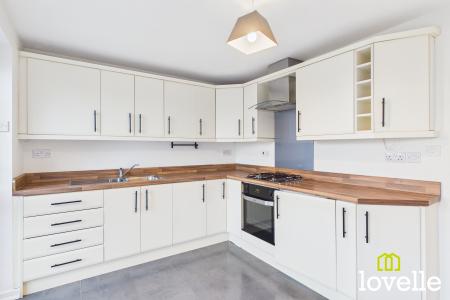 2 bedroom Terraced House to let in Maplewood Avenue, Kingston upon Hull, HU5