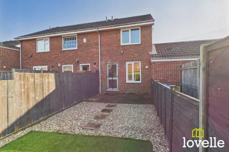 2 bedroom Terraced House to let in Maplewood Avenue, Kingston upon Hull, HU5