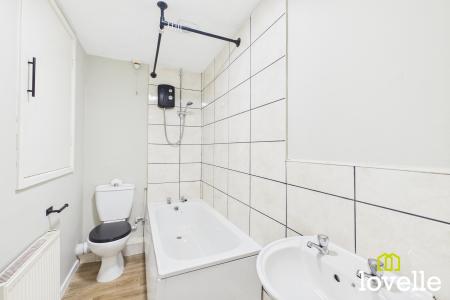 2 bedroom Terraced House to let in Maplewood Avenue, Kingston upon Hull, HU5