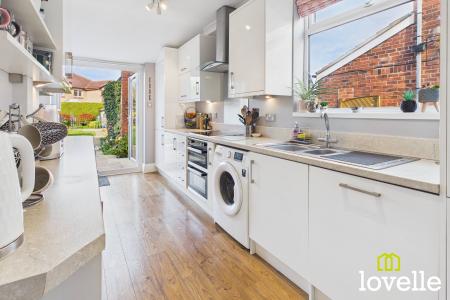 3 bedroom Semi-detached house for sale in Bricknell Avenue, Kingston upon Hull, HU5