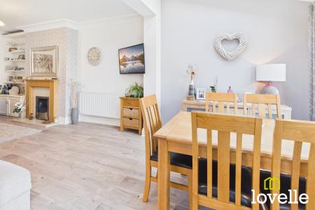 3 bedroom Semi-detached house for sale in Bricknell Avenue, Kingston upon Hull, HU5