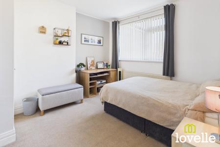 3 bedroom Semi-detached house for sale in Bricknell Avenue, Kingston upon Hull, HU5