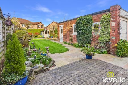 3 bedroom Semi-detached house for sale in Bricknell Avenue, Kingston upon Hull, HU5