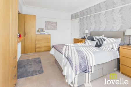 3 bedroom Semi-detached house for sale in Bricknell Avenue, Kingston upon Hull, HU5