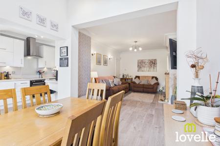 3 bedroom Semi-detached house for sale in Bricknell Avenue, Kingston upon Hull, HU5