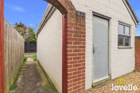 3 bedroom End of terrace house for sale in Wold Road, Kingston upon Hull, HU5