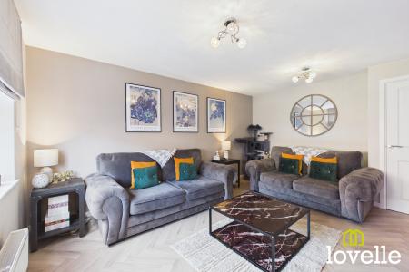 3 bedroom Semi-detached house for sale in Hazelwood Drive, Hessle, East Riding of Yorkshire, HU13
