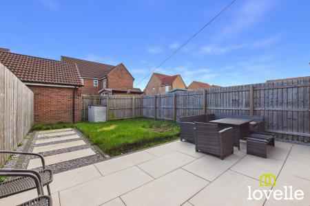 3 bedroom Semi-detached house for sale in Hazelwood Drive, Hessle, East Riding of Yorkshire, HU13