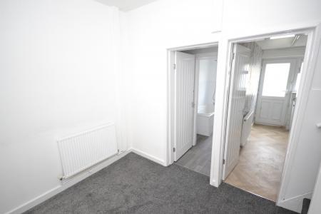 2 bedroom Terraced House to let in Buckingham Street, Hull, HU8