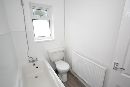 2 bedroom Terraced House to let in Buckingham Street, Hull, HU8