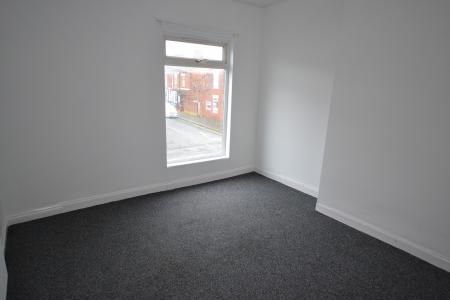 2 bedroom Terraced House to let in Buckingham Street, Hull, HU8