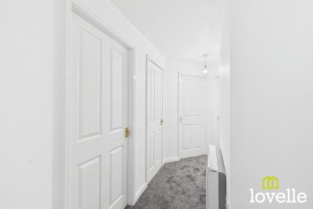 2 bedroom Flat to let in Chandlers Court, Victoria Dock, Hull, HU9