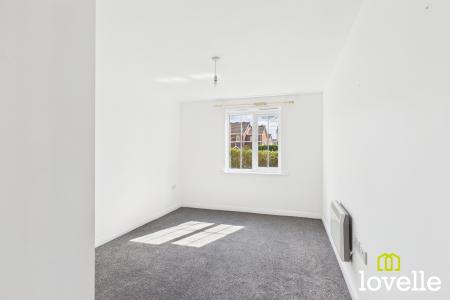 2 bedroom Flat to let in Chandlers Court, Victoria Dock, Hull, HU9