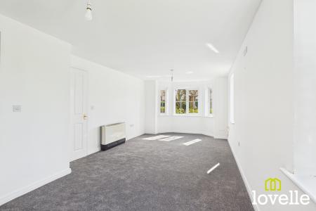 2 bedroom Flat to let in Chandlers Court, Victoria Dock, Hull, HU9