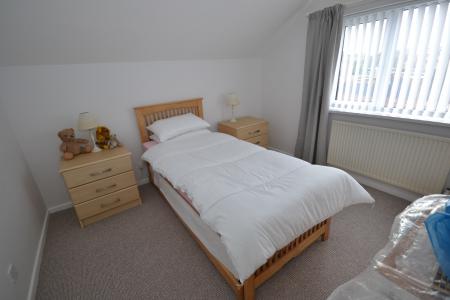 2 bedroom Bungalow for sale in Broad Oak, Hull, HU11
