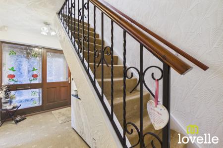 3 bedroom Semi-detached house for sale in Woodleigh Drive, Hull, HU7