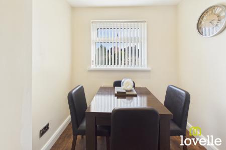 3 bedroom Semi-detached house for sale in Woodleigh Drive, Hull, HU7