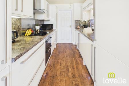 3 bedroom Semi-detached house for sale in Woodleigh Drive, Hull, HU7